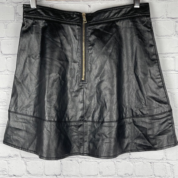 REWASH black faux vegan leather A-line mini skirt, size M - Picture 3 of 10